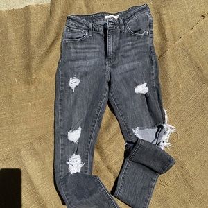 Levi high rise skinny jean